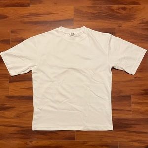 Uniqlo U Airism Oversized White Tee